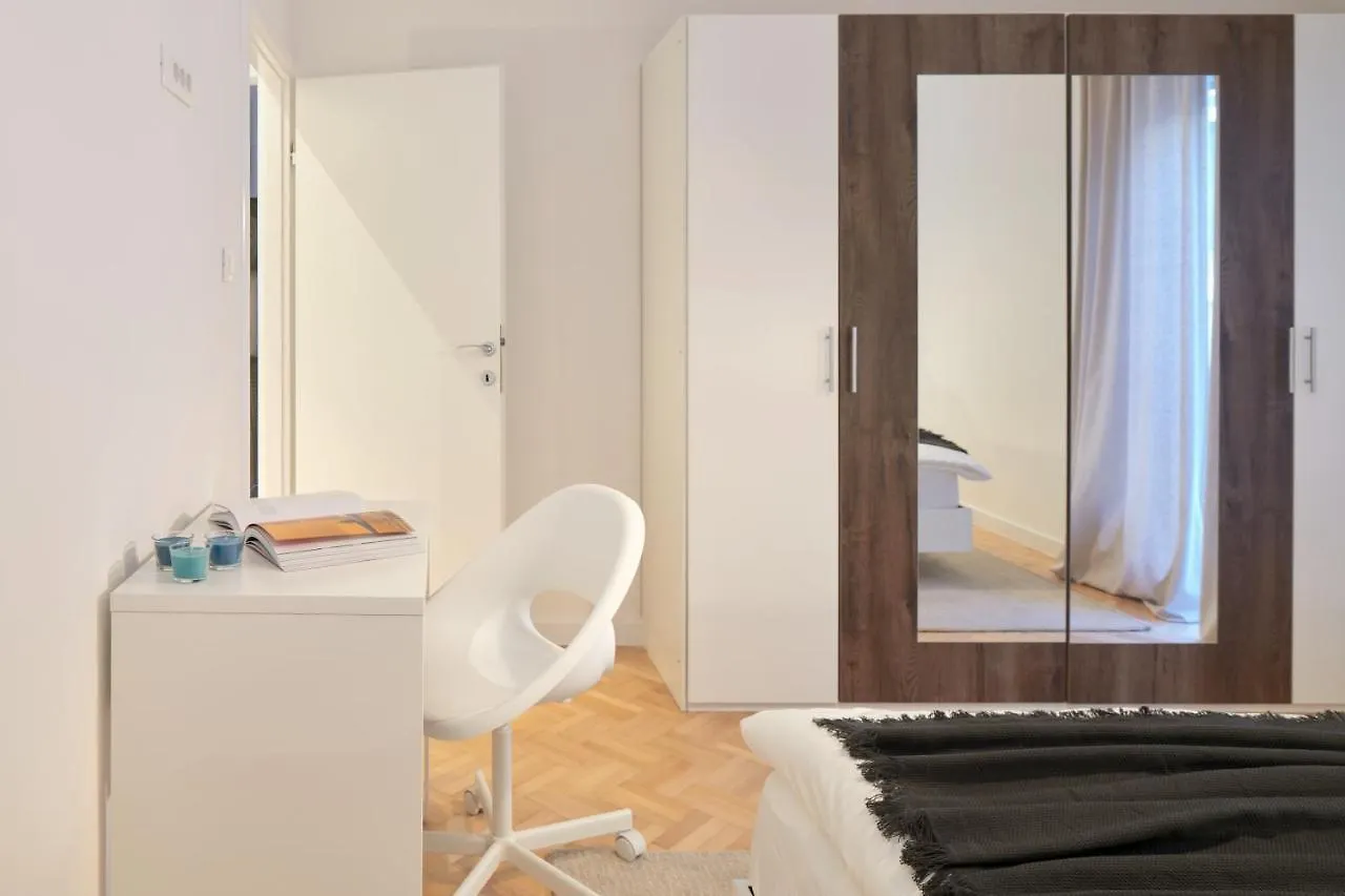 Apartment By Hotel Cvita Split