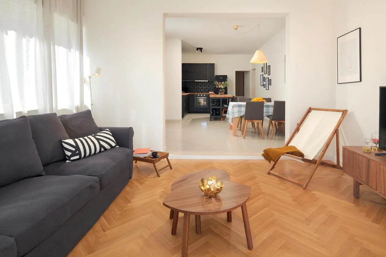 Apartment By Hotel Cvita Split